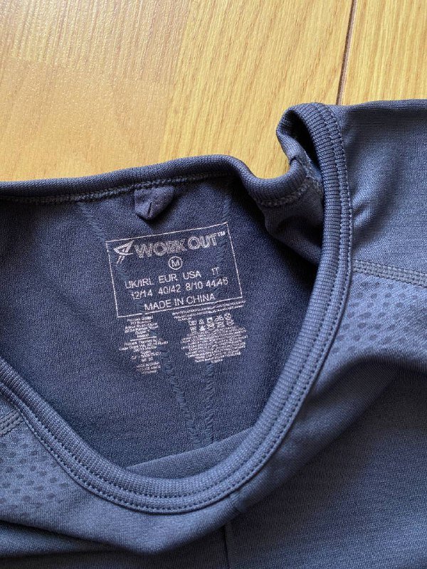 Спортивный лонгслив, майка, топ с шортами 6