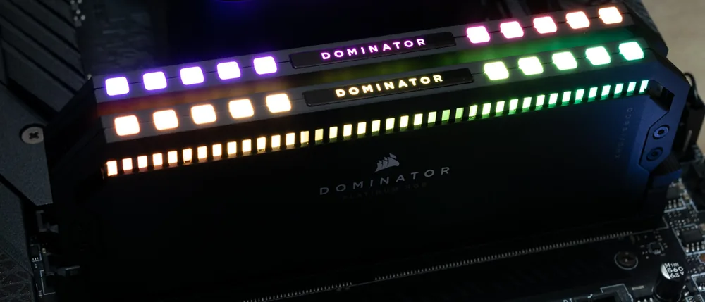 Оперативная память Corsair Dominator DDR4 2x8 GB 3200 MHz