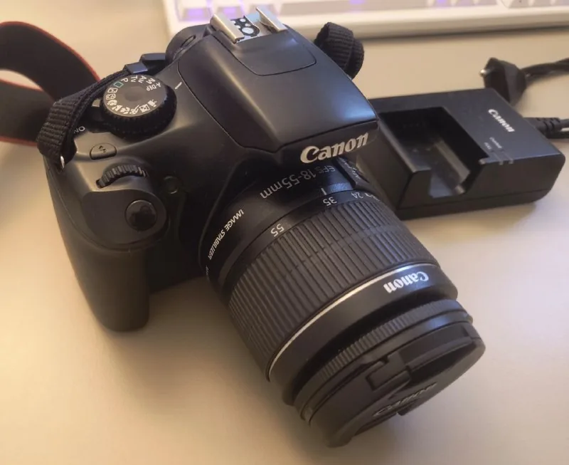 Камера Canon 1100D, Объектив EFS 15-55mm, Аккумулятор, Зарядка 1
