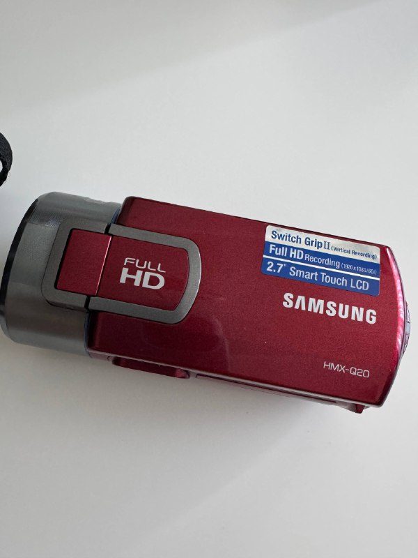Камера Samsung HMX-Q20 с аксессуарами