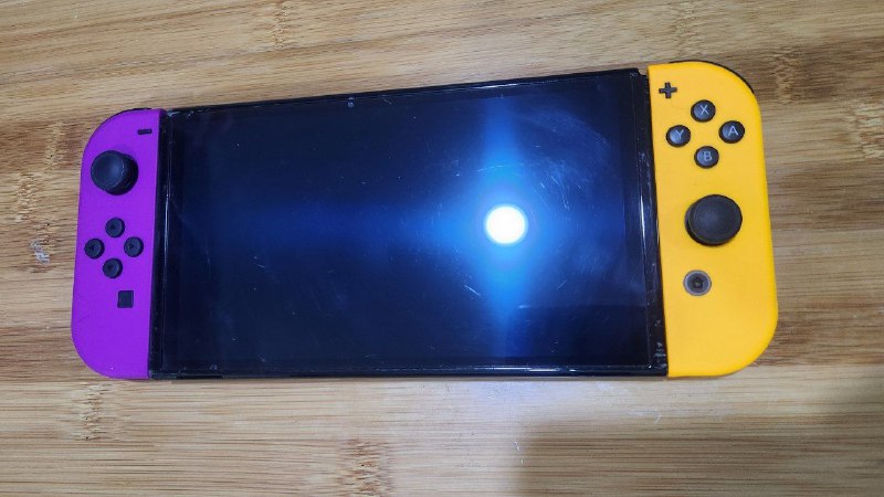 Nintendo Switch OLED с докстанцией и джойконами