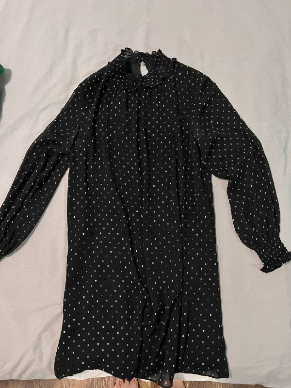 Платье H&M EUR 42