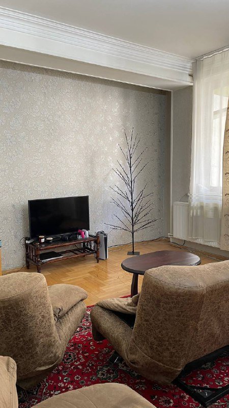 Квартира 70 квм, спальня, гостиная, кухня, 2 балкона, ванная 6