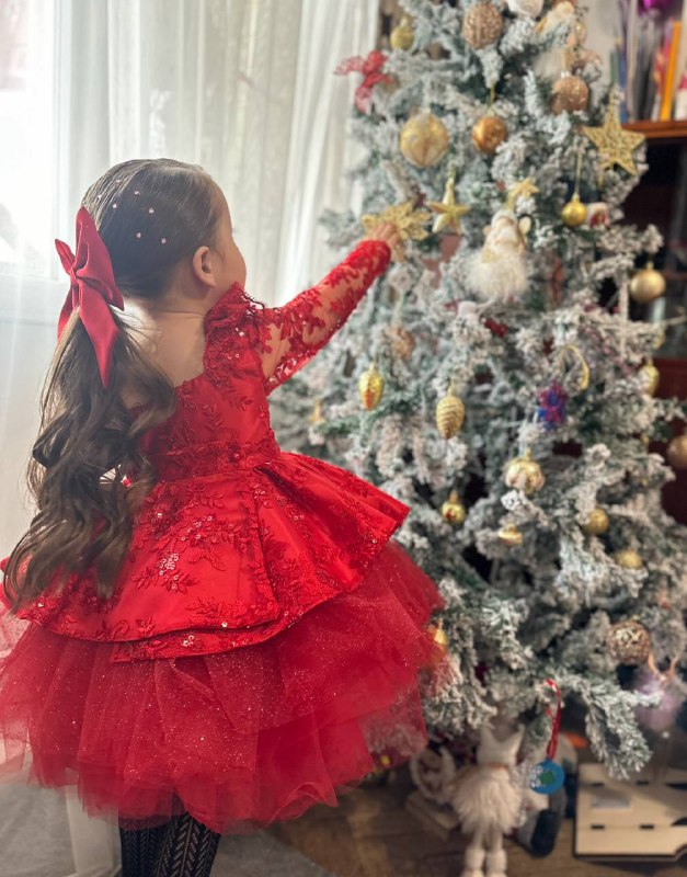 Платье красное для девочки 4-5 лет 3