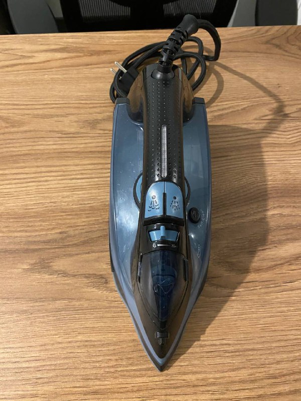 Утюг franko FSI-1189 в отличном состоянии 3