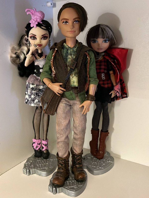 Куколки Monster High, Ever After High, Bratz 2
