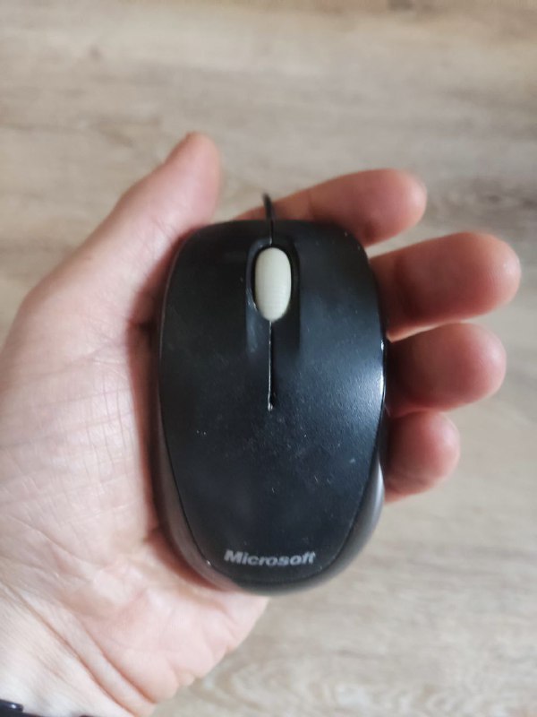 Мышь Microsoft Compact 500 2