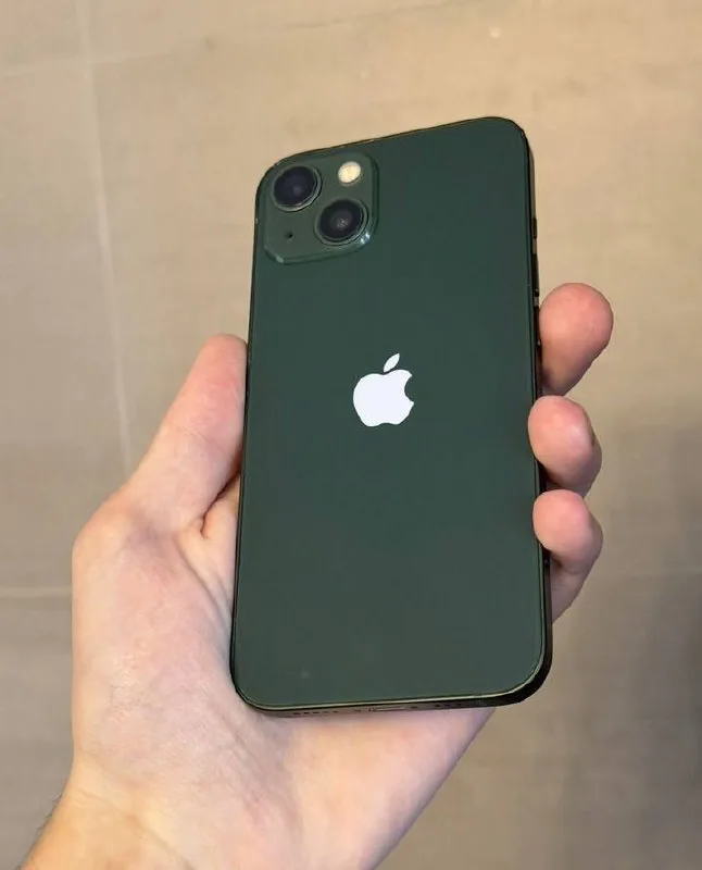 iPhone 13 1