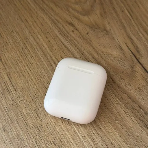 AirPods 1 поколения