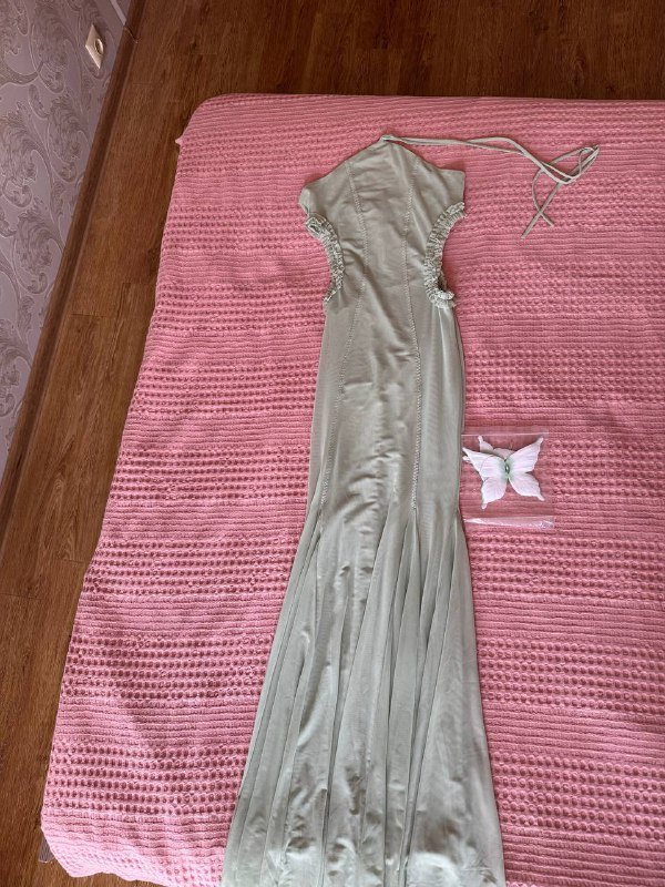 Новое платье размер M-S светлое 2