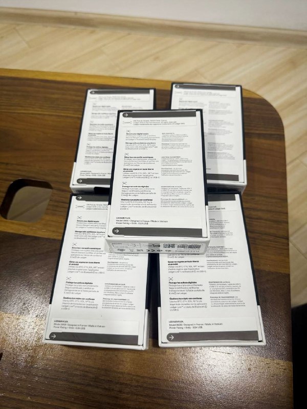 Криптокошельки Ledger Flex новые 2
