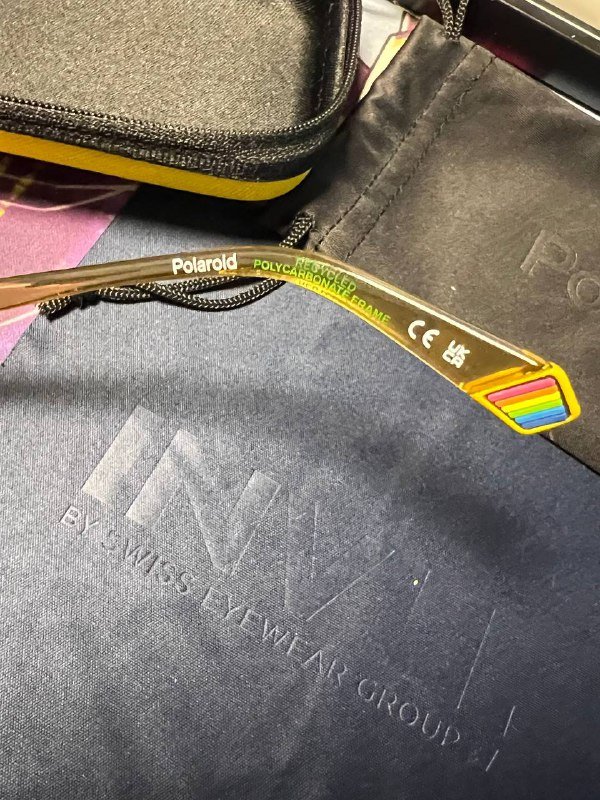 очки Polaroid солнцезащитные с чехлом 4