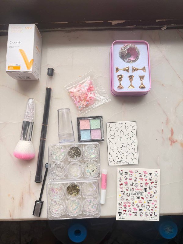 Набор для мастера маникюра с аппаратом, гель-лаками, лампой 3