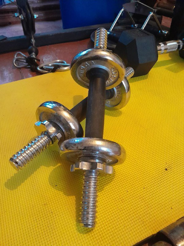 Гантели по 3 кг с грифом