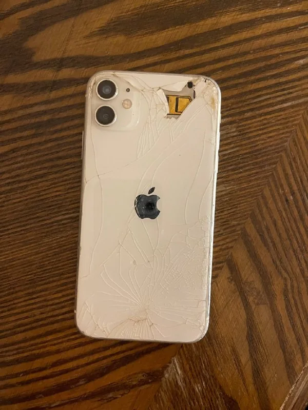 iPhone 11 на запчасти 1