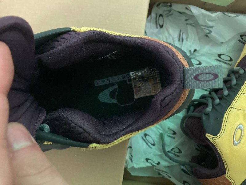 Кроссовки brain dead x oakley 38.5 новые 3