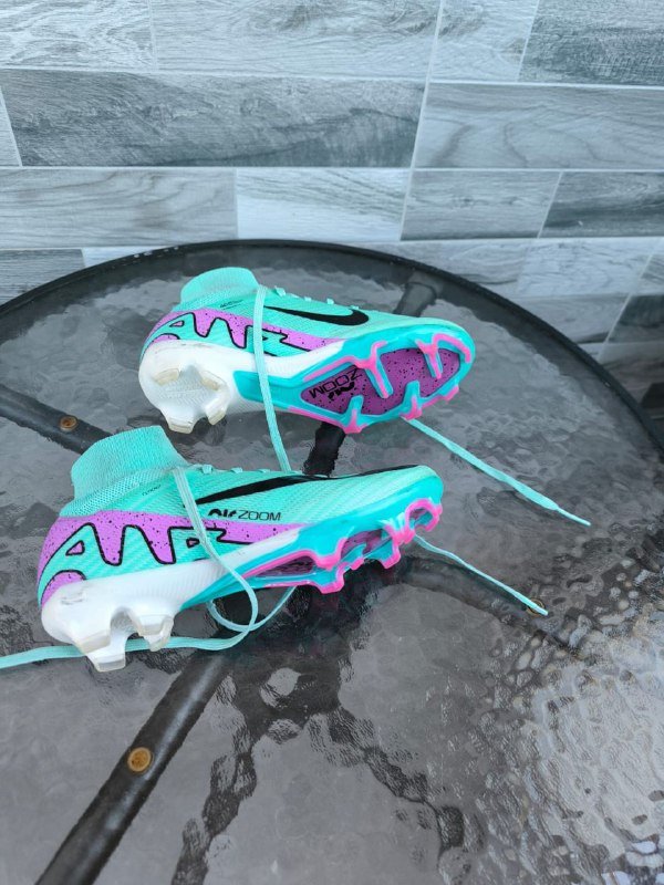 перчатки для бокса, рюкзак Kikka boo, футбольные бутсы 10