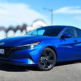 Hyundai Elantra SEL 2