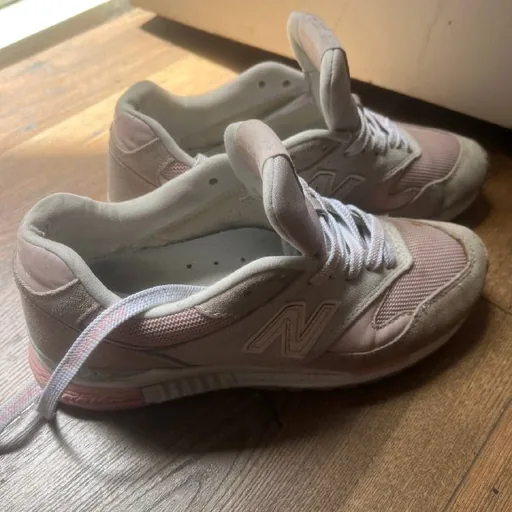 Женские кроссовки New Balance