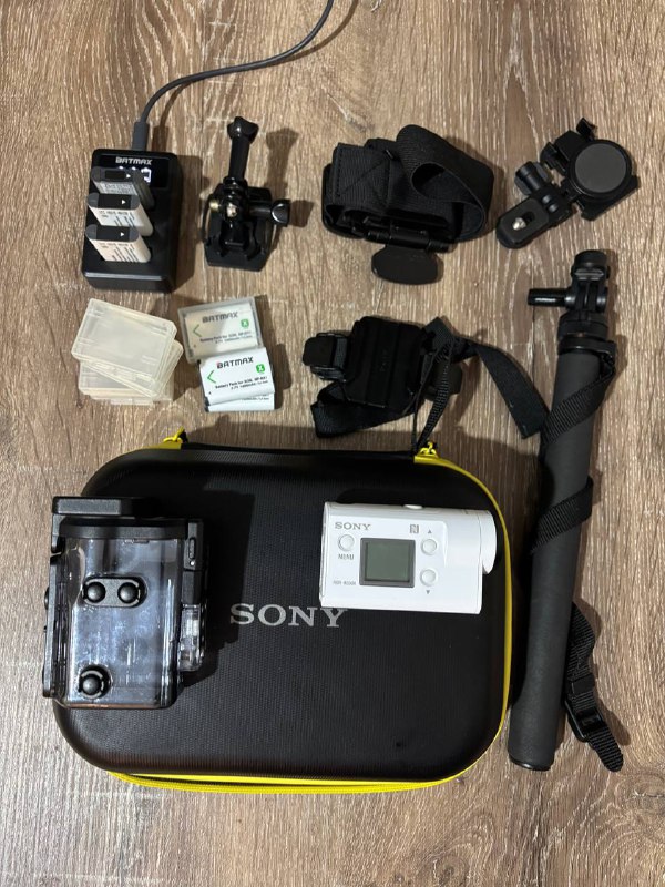 Экшн камера Sony HDR-AS300, комплект