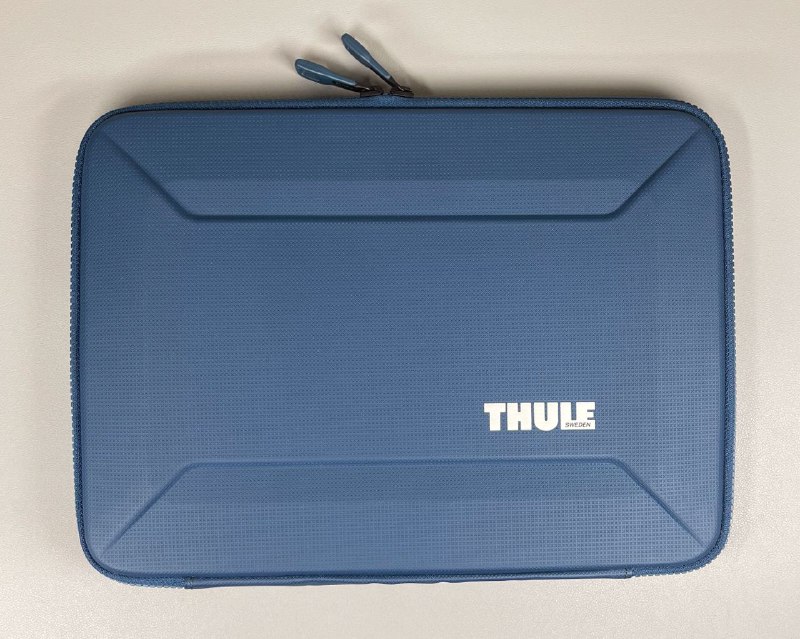 Противоударный чехол для ноутбука Thule Gauntlet Sleeve 14" 1