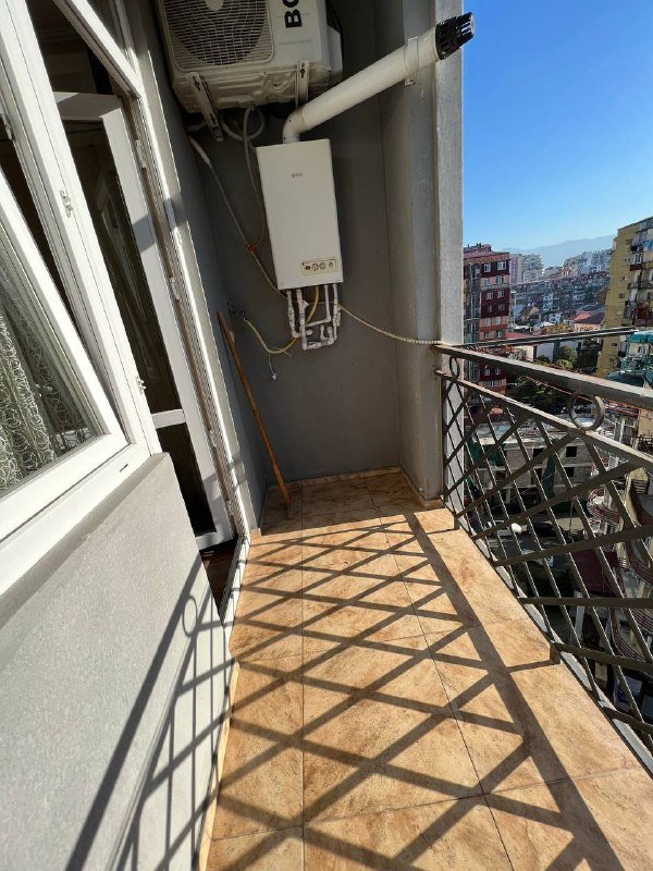 3х комнатная квартира с 2 спальнями в Батуми, аренда 10