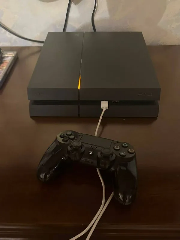 PlayStation 4 Fat 1