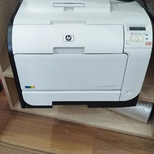 Цветной принтер HP LaserJet Pro 300