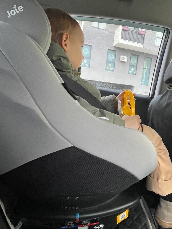 Детское автокресло Joie Spin 360° 8