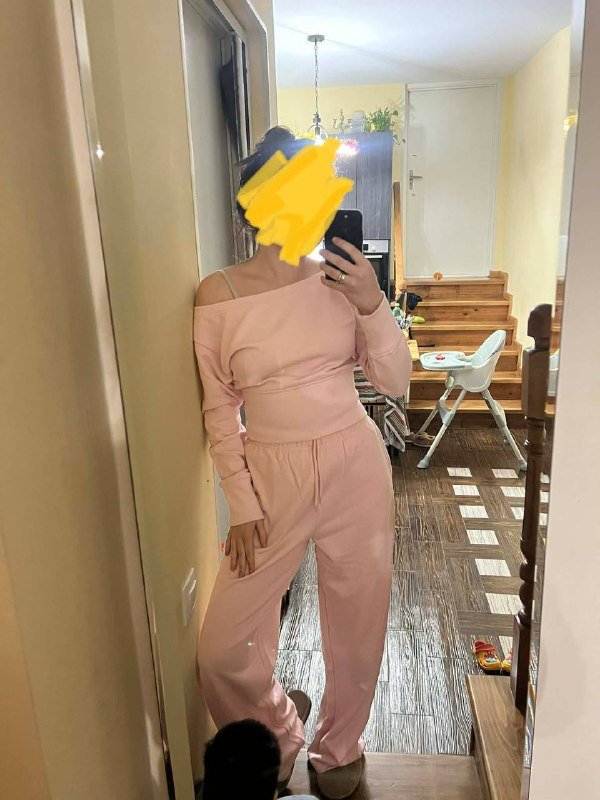 Комплект женской одежды розового цвета