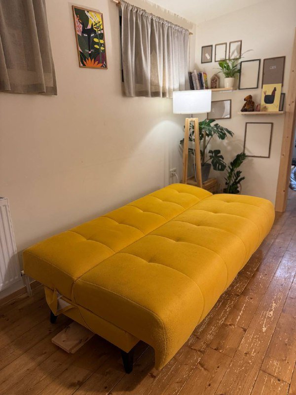 Диван желтый 8