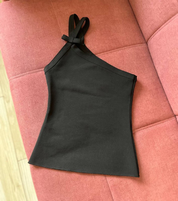 Топ Zara, джинсы серые, юбка-шорты, майка, юбка мини, кофта, сумка пушистая 5