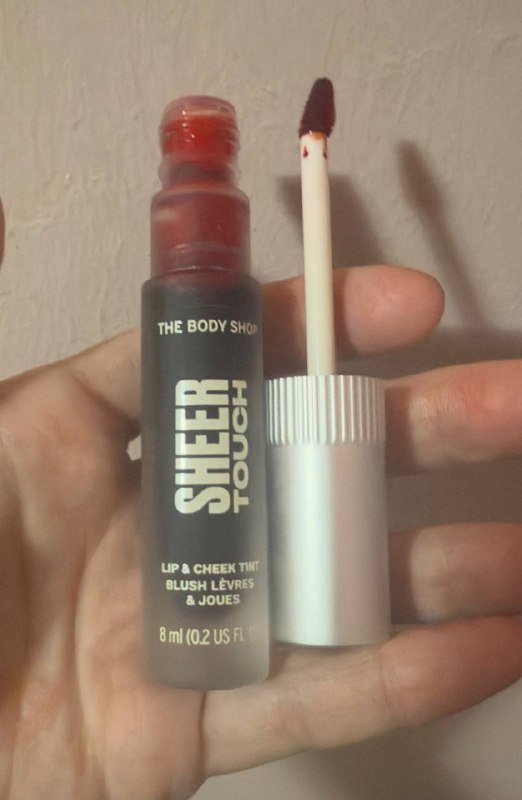 Тинт для губ и щек The Body Shop натуральный алый цвет 3