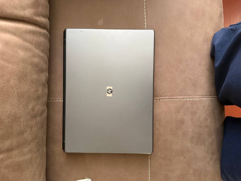 Ноутбук HP без зарядки 2