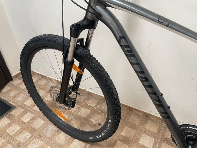 Велосипед SPECIALIZED 29 радиус колёс 5