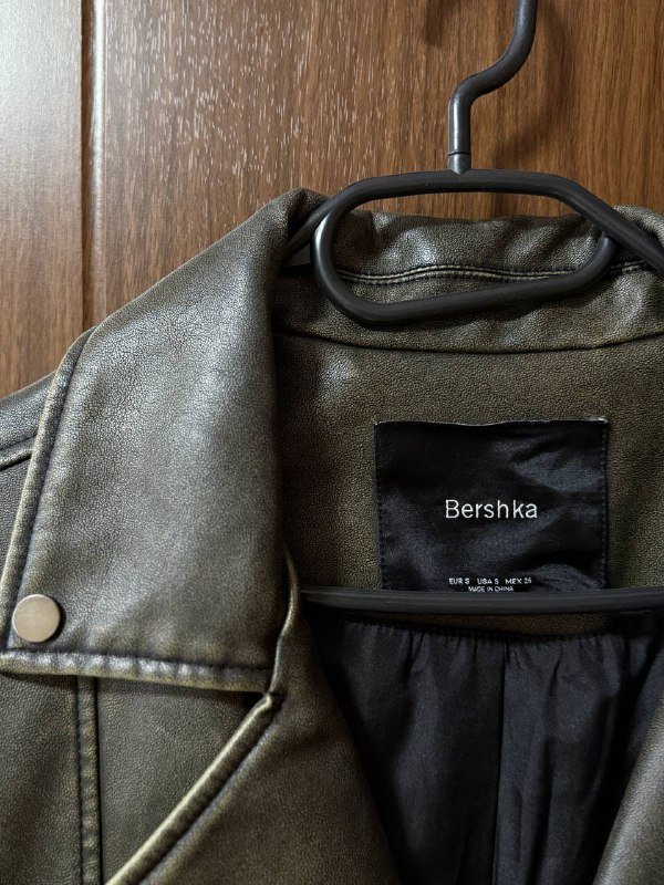 Косуха Bershka, рубашка в подарок 3