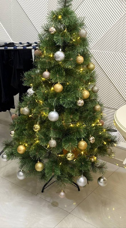 Новогодняя елка 1,5 метра с игрушками и гирляндами