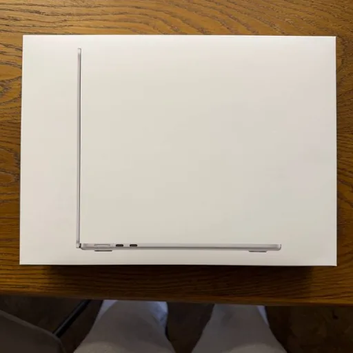 MacBook Air M5, 13 дюймов, 24 ГБ/1 ТБ, серебристый