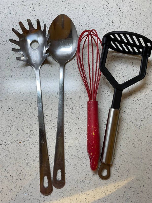 Кухонная посуда от IKEA: приборы, тарелки, чашки, мерный стакан 4