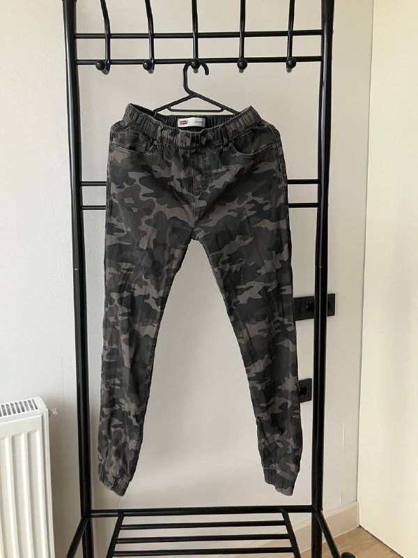 Джинсы Levi's, Джинсы Diesel, Джоггеры Levi's, Шорты black ddpm, Жилетка Bluenotes, Джинсовка, Полупальто бушлат 3