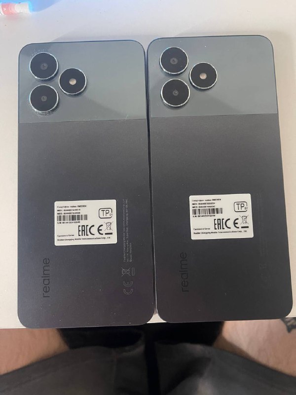 RealMe Note50 RMX3834, 2 телефона