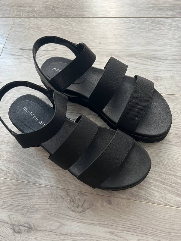 Сандали Steve Madden, оригинал, размер 38-38.5, новые.