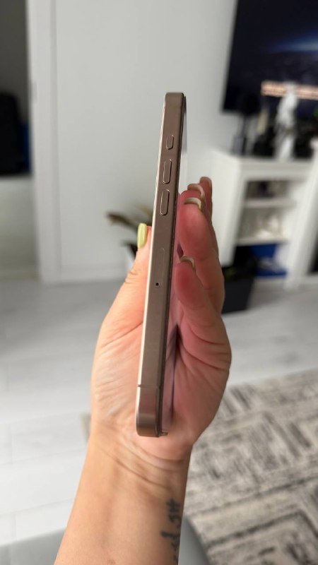 Айфон 16 про 256 Gb 3