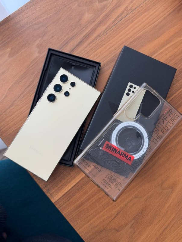 Marshall Woburn III Bluetooth Speaker Cream, Samsung Galaxy S24 Ultra 5G 2