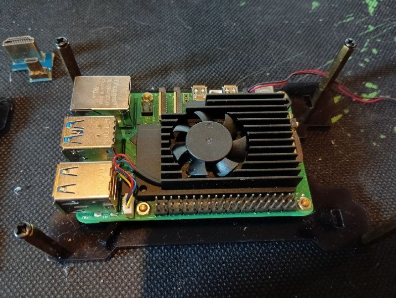 Комплект Raspberry Pi 5 с аксессуарами 1