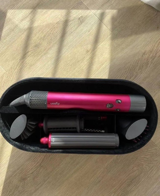 Стайлер Dyson с насадками