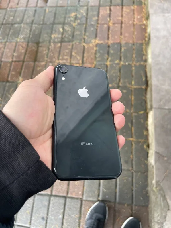 iPhone XR 64 GB