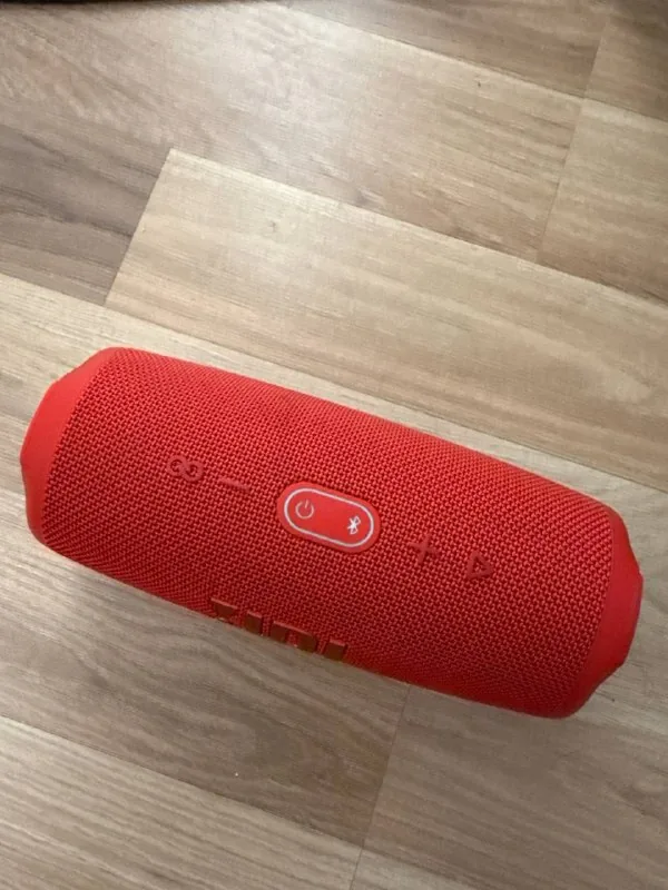 JBL Charge 5