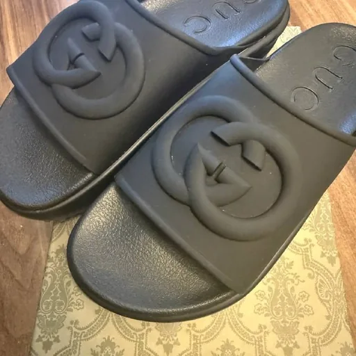 Тапки Gucci 38 размер