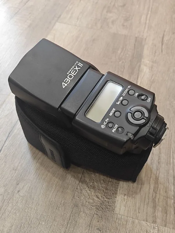 Вспышка Speedlight EX430 II